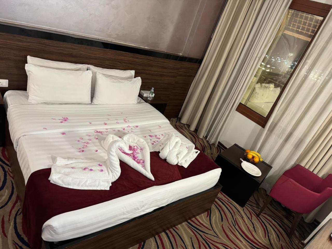 Hayah Golden Hotel Medina Bagian luar foto