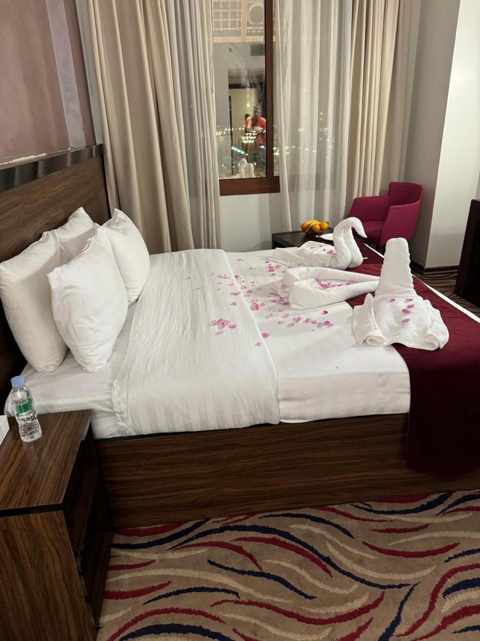 Hayah Golden Hotel Medina Bagian luar foto
