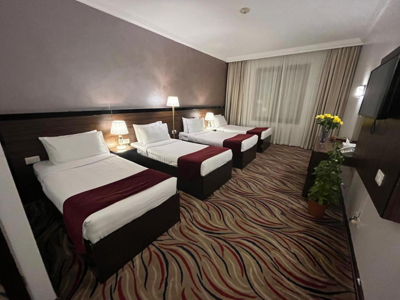 Hayah Golden Hotel Medina Bagian luar foto