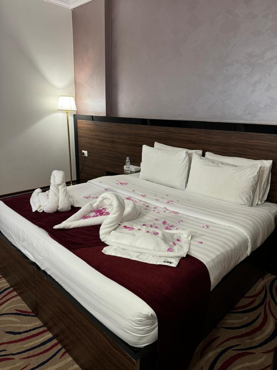 Hayah Golden Hotel Medina Bagian luar foto